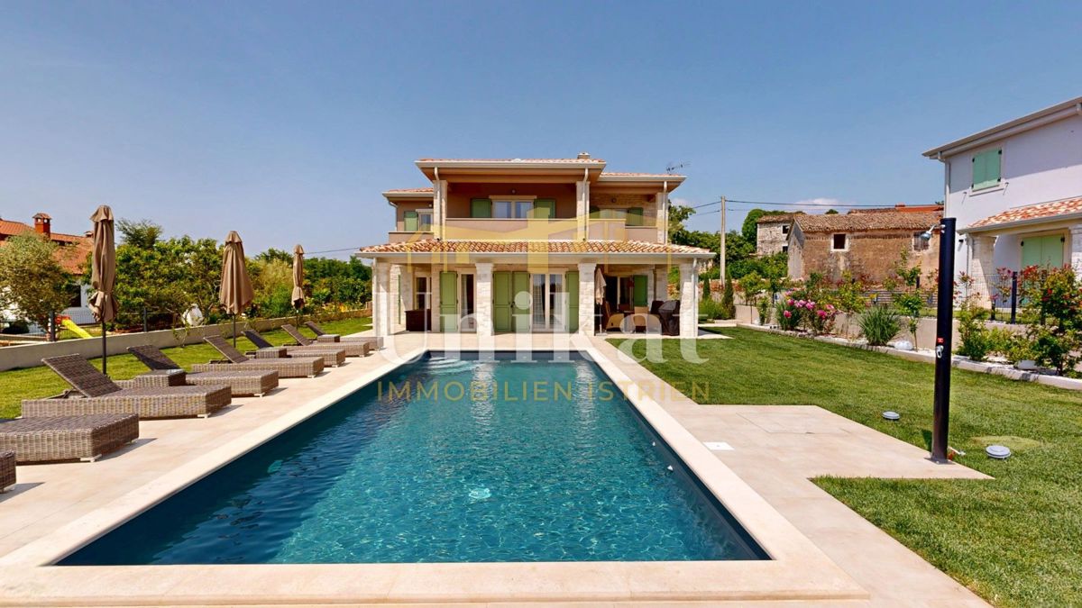 Casa vicino a Vižinada - giardino, piscina, 4 camere da letto